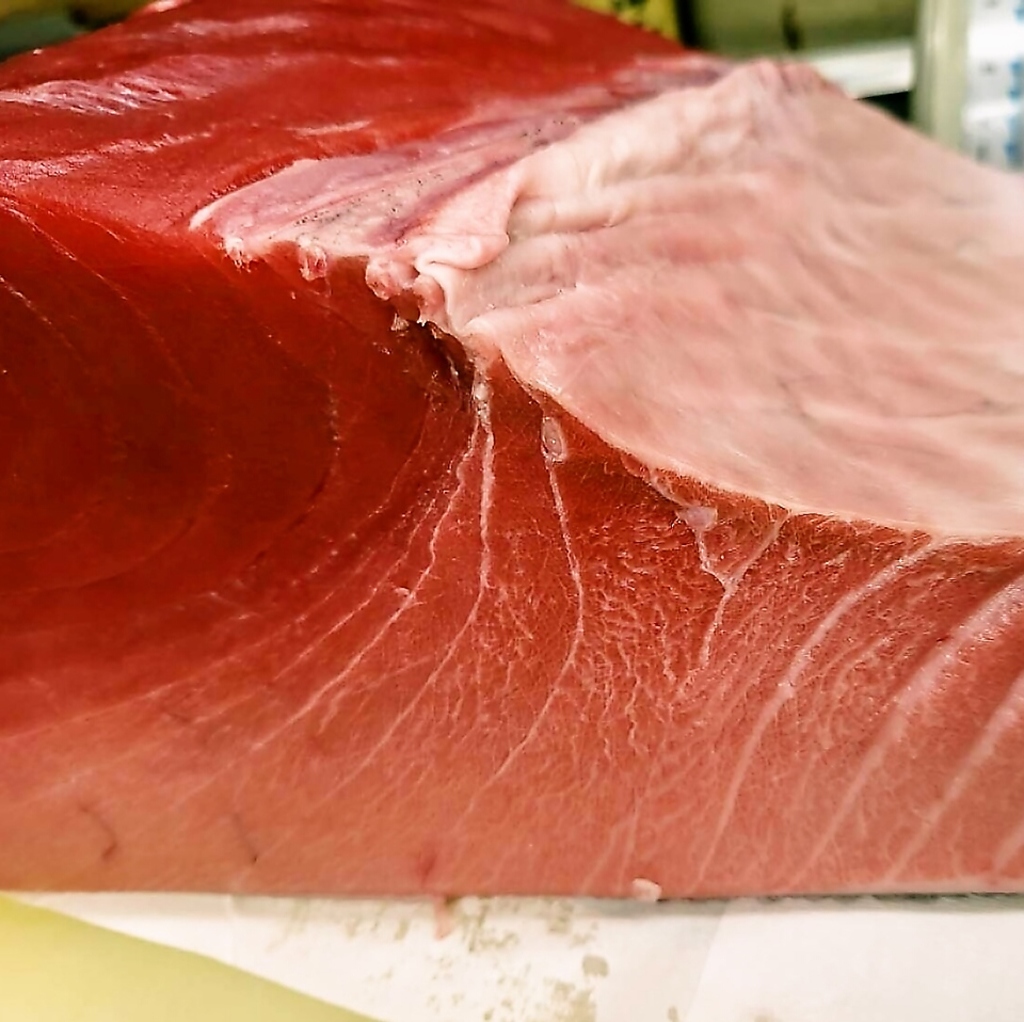 鮮度抜群の魚介類は毎朝、駿河湾から厳選して仕入れています。静岡ならではの海の幸をご堪能あれ！