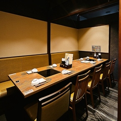 【少人数から大人数まで】宴会まで幅広く対応できます◎テーブル個室でゆっくりとおくつろぎください。月あかり新潟駅前店は全席個室完備。（6名様からご利用OK）