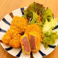 昼に人気の定食おかずが夜の居酒屋メニューでも楽しめる