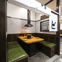 炭火焼肉 もっくん 高槻店の雰囲気3