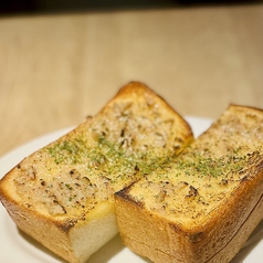厚切りガーリックトースト