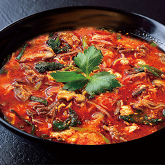 紅(あか)のユッケジャンラーメン