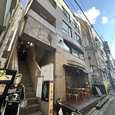 専用駐車場はありません。近隣のコインパーキングをご利用ください。