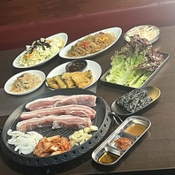鮮度と厚みが自慢！極厚サムギョプサル食べ放題