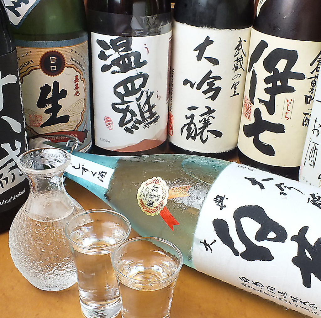岡山はもちろん全国各地の日本酒を厳選しました。