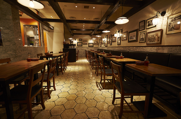 ピッツェリア・ダ・チーボ コレド日本橋の雰囲気1