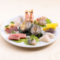 旬の鮮魚ともつ鍋 博多やまやのおすすめ料理1