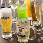 生ビールやワイン、カクテルなど30種類以上の単品飲み放題がリーズナブルな価格でお得に楽しめます！