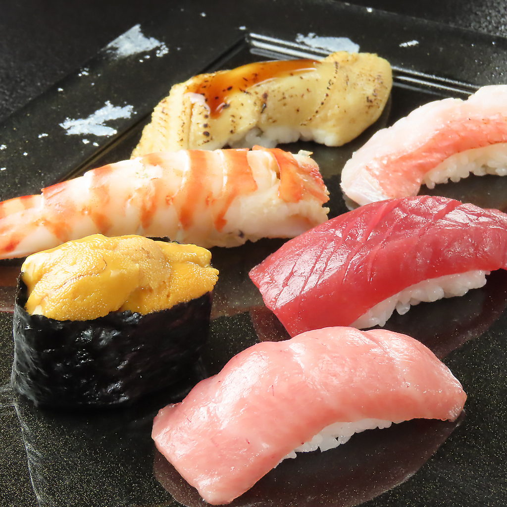 入船鮨は大正元年創業。ぜひ大切な方とご一緒に、ご賞味ください。