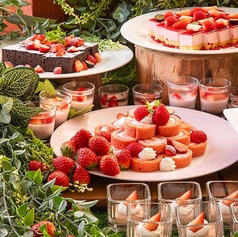 大人気のストロベリーバイキング!