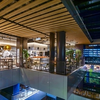 解放感のある店内からは7階から熊本駅周辺を一望