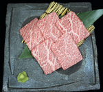 良質な宮崎牛にこだわったぴこぴこ精肉店。