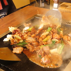 鉄板ホルモン焼 とんパワー てり串のおすすめ料理1