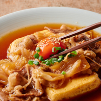 思わず注文したくなる創作料理の数々