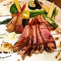 料理メニュー写真 カモ肉のロースト