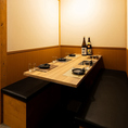 5～6名様で使いやすい個室。友人との飲み会や女子会、ちょっとした宴会にもぴったり。周りを気にせずゆっくり過ごせて、程よいプライベート感があるので、料理もお酒も自然と楽しめます。