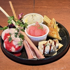 前菜盛り合わせ