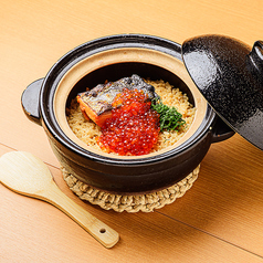 銀鮭といくらの親子土鍋ご飯