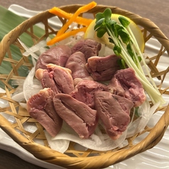 名物　鶏ハツの刺し身