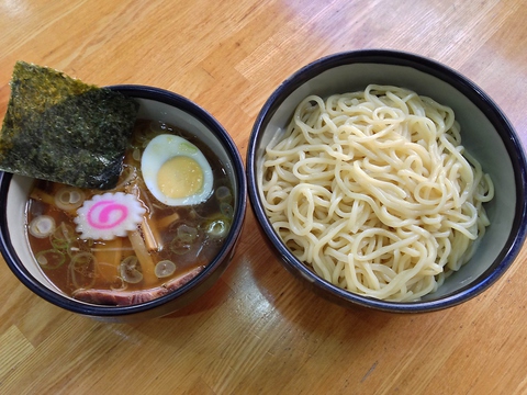 麺は全て自家製！もちもち食感な麺を330ｇと一玉半入りの大盛りでご提供★☆