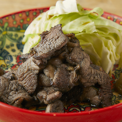 地鶏ももの炭火レア焼き