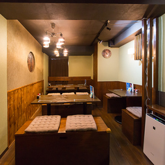 大人の隠れ家的な雰囲気の中で、こだわりのおばんざいをお召し上がりください。