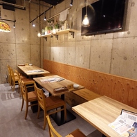 清潔感のある開放的な店内