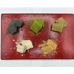 風味、華やぐ≪わらびもち≫ 五種盛り 迷ったらこれ