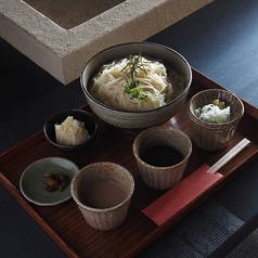 伝統の味 三種のたれで味わう手延べうーめん (冷)