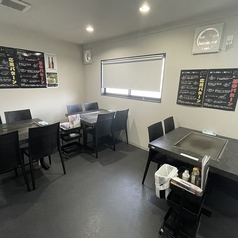 【貸切】12名様～貸切ご対応しております。香ばしい肉の香りと、落ち着いた空間で、心もお腹も満たされる時間をお届けします。 