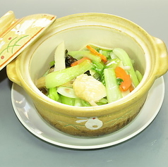 エビ豚肉白菜煮込み/青梗菜の土鍋料理/椎茸と竹の子の醤油煮/干し貝柱と白菜煮