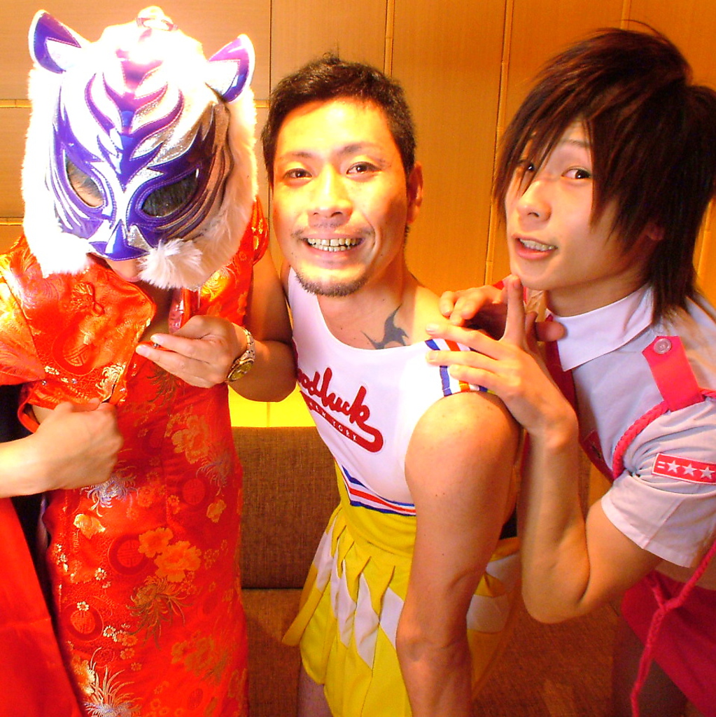 コスプレ衣装に着替えて思いきり盛り上がっちゃおう！！