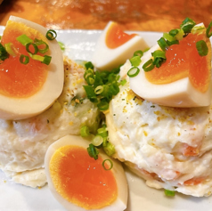 ポテトサラダ　煮卵のせ