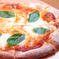 料理メニュー写真 マルゲリータピザ｜Pizza Margherita