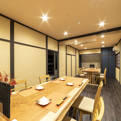 【要相談必須】両家の顔合わせや長寿をお祝いする慶事（賀寿）などご家族の大切な集まりにもご対応いたします。一生に一度の大切な会だからこそ貸切でご家族だけでゆっくりと過ごせる個室とハレの日にふさわしいな料理でお祝いいたします。詳細についてはお店までお電話ください。