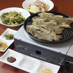 LAカルビセット【◆特製味噌だれが食欲をそそる◆】サンチュで包む絶品LAカルビセット◎の写真