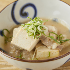 博多和牛もつの豚骨味噌煮込み