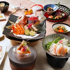 妥協なき職人が作る寿司・刺身・煮物など逸品料理を。