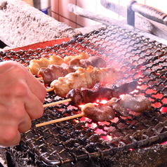 １本1本丁寧に焼き上げる備長炭火焼鳥！！