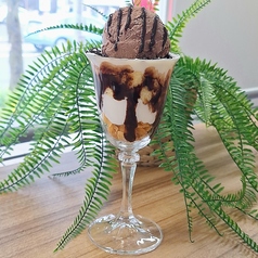 チョコパフェ