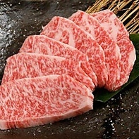 厳選された黒毛和牛と銘柄和牛A5ランクの上質なお肉