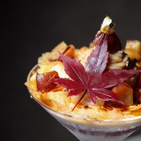 一口ごとに新しい発見◎物語を読み解くパフェ説明カード