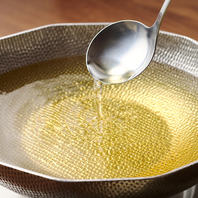 しゃぶしゃぶは様々な【出汁】にこだわる