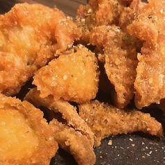 とり皮チップ