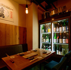 4名様掛けのテーブル席を8卓ご用意しております。