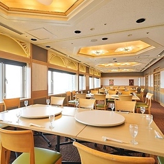 新大阪ワシントンホテルプラザ チャイナテーブルの雰囲気3