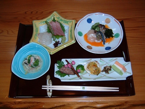 栃木の隠れた名店。凄腕の料理人が本格懐石をリーズナブルにご提供。
