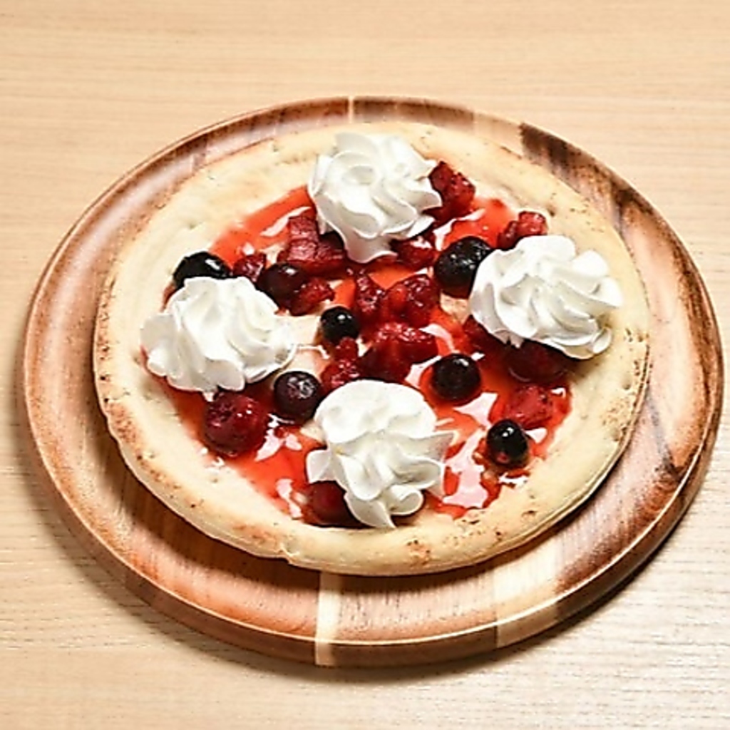 ピザなどガッツリメニューもございます！マルゲリータなどの定番からデザートピザまで多数◎