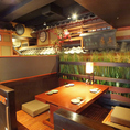 【4名様席】日本の文化と江戸の街づくりを継承した店内。半個室や個室が充実しております。