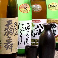 こだわりの地酒・地焼酎は約50種